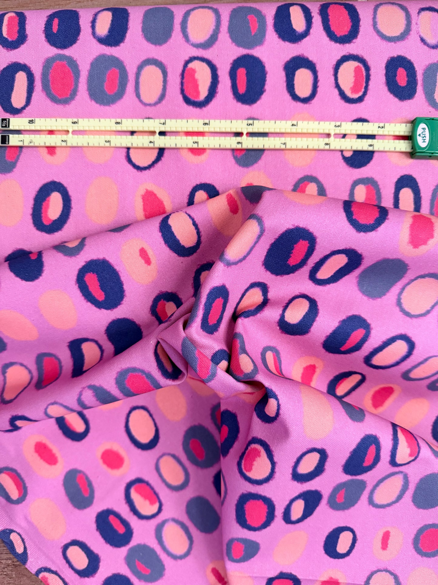 Cotton Canvas - Lilac Dots "Olives"