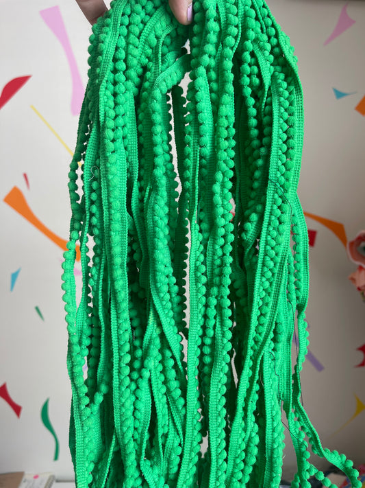 Pom Pom Trim