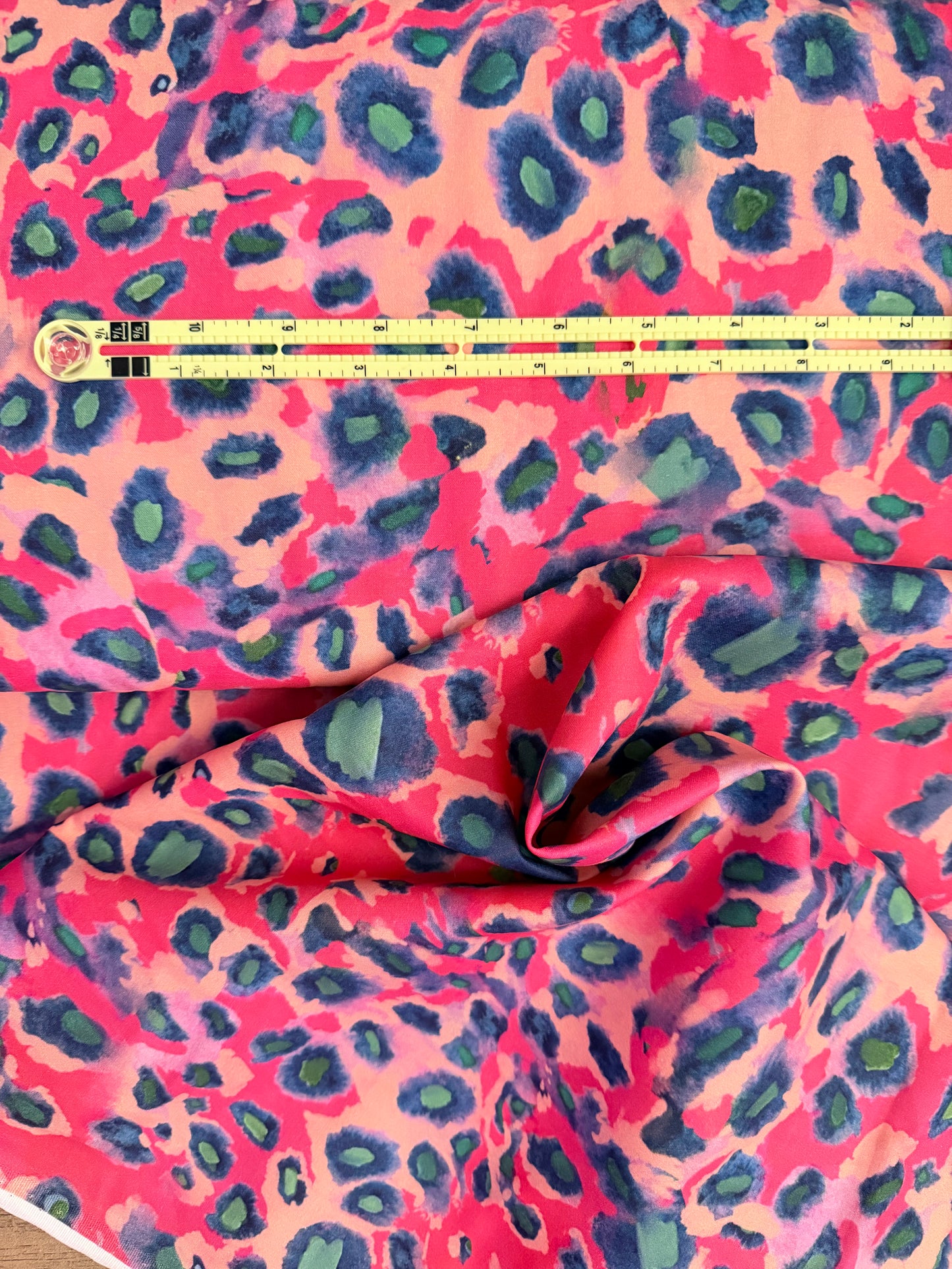 Cotton Sateen- Pink leopard