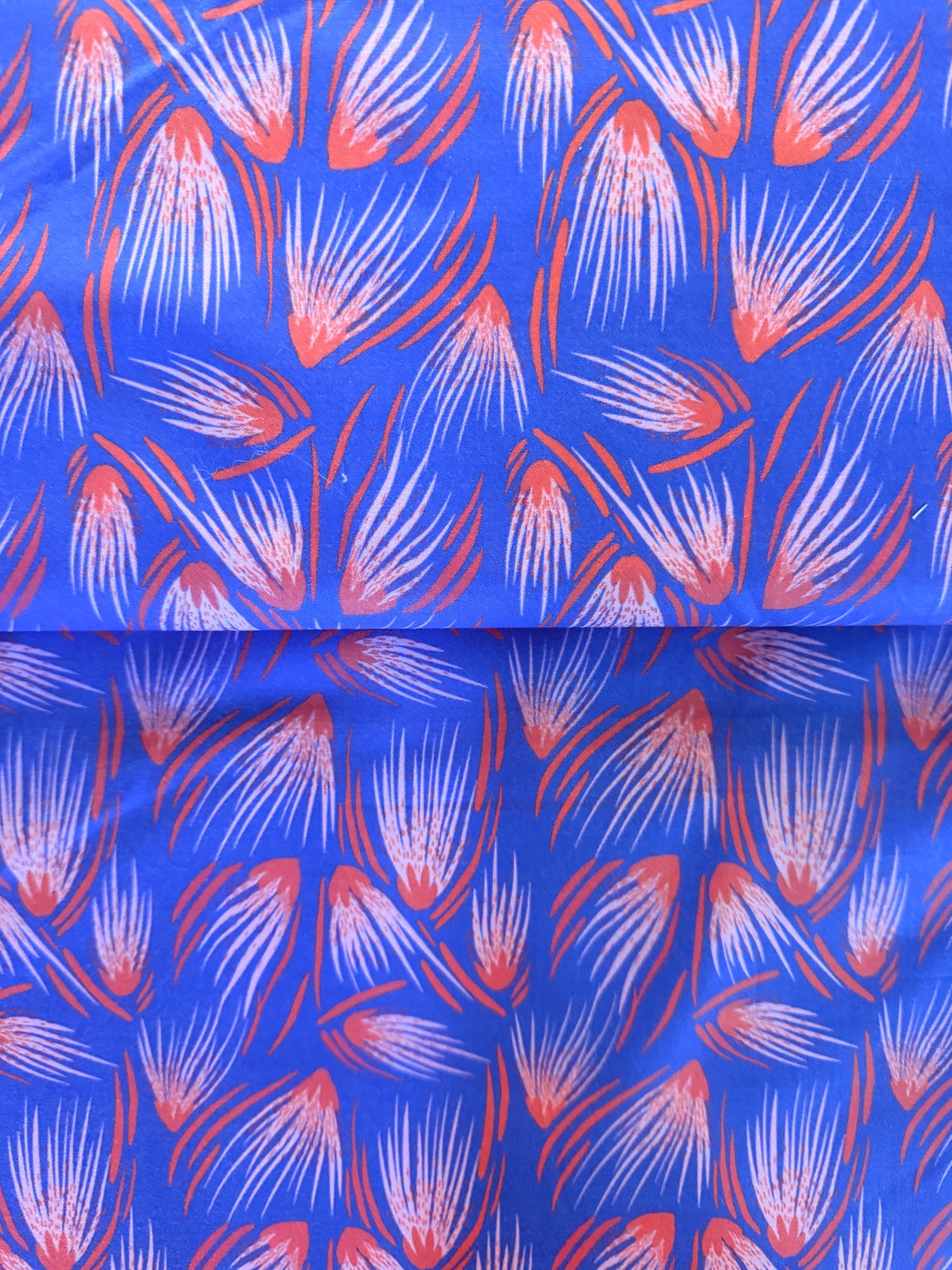 Quilting Cotton- Fan Flower Blue and red